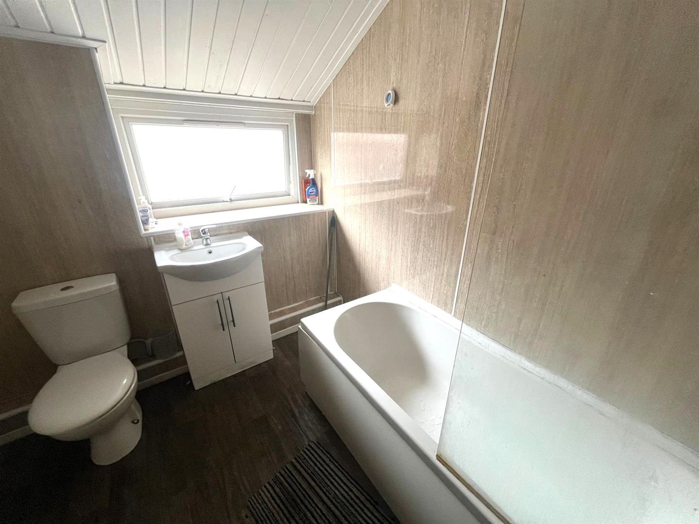 Nicholl Street, Swansea, SA1 4HE